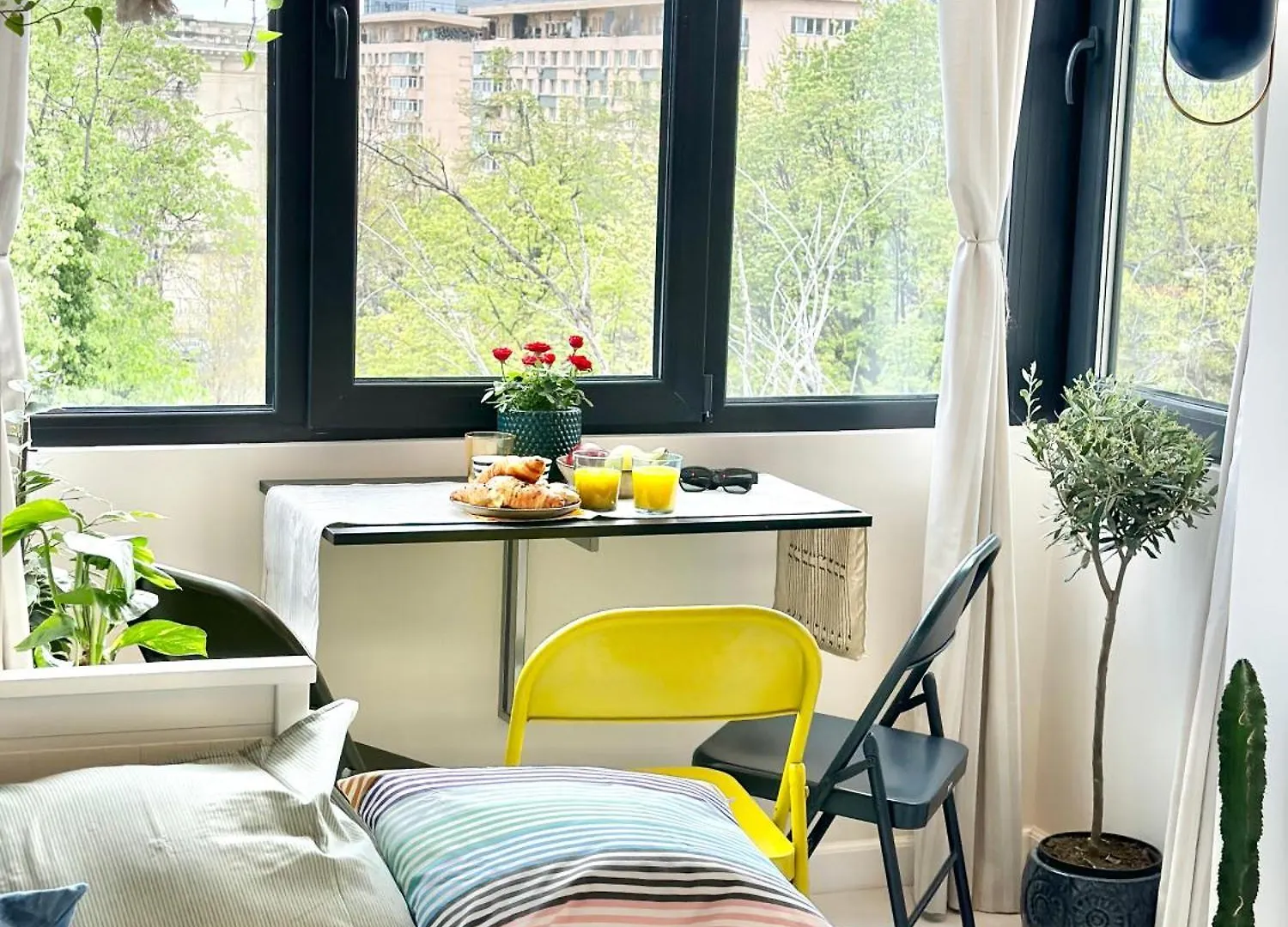 Harmony Studio - Elegant Escape Near Ateneu Bucureşti