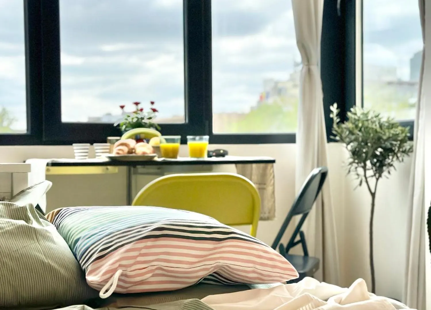 Harmony Studio - Elegant Escape Near Ateneu Bucharest Romania