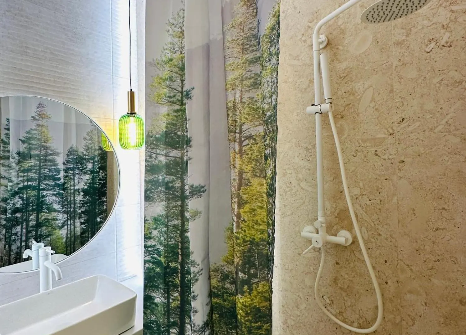 Harmony Studio - Elegant Escape Near Ateneu Bucharest Apartment